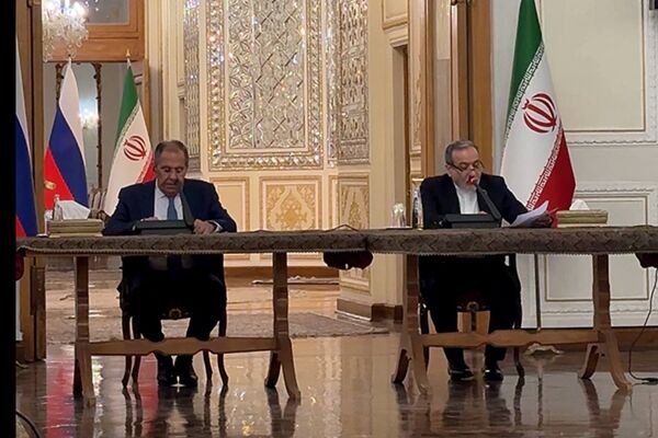 عراقچی: مسائل منطقه راه‌حل نظامی ندارند/ نسل‌کشی در غزه و توسعه‌طلبی رژیم صهیونیستی باید متوقف شود/ مناسبات تهران - مسکو وارد مرحله‌ای نو، عمیق‌تر و جامع‌تر شده است