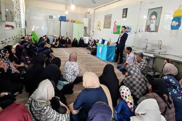 برگزاری کارگاه آموزش مشاوره خانواده در مدرسه شهید خاقانی شهرستان شیروان