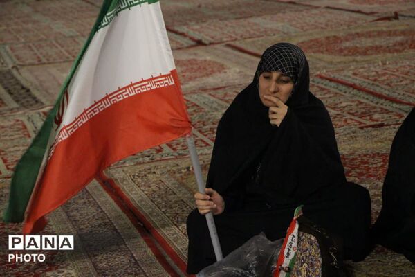 نمایش اقتدار و حمایت از رهبری در یزد