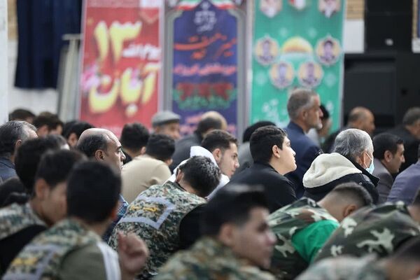 نماز جمعه این هفته باقرشهر با حضور پرشور دانش‌آموزان