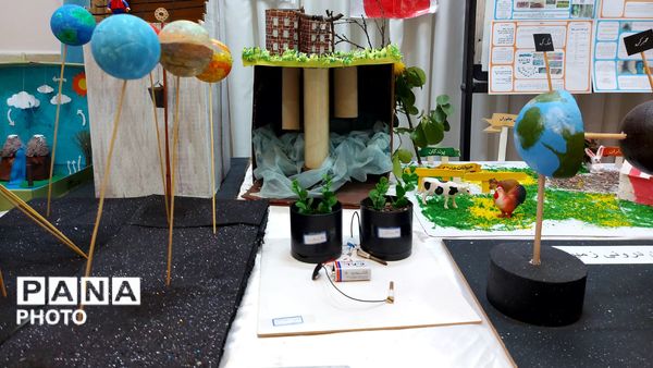 نمایشگاه جابربن‌حیان در دبستان سما ۴