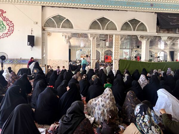نماز عبادی سیاسی جمعه در کاشمر برگزار شد