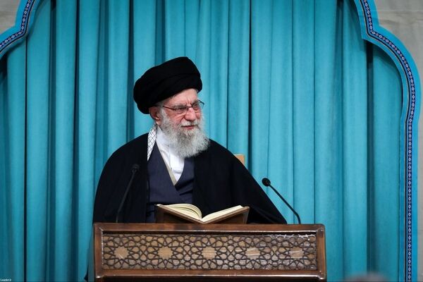 «روایت فراق»؛ روایت دلتنگی هنرمندان برای رهبر شهید در رادیو صبا