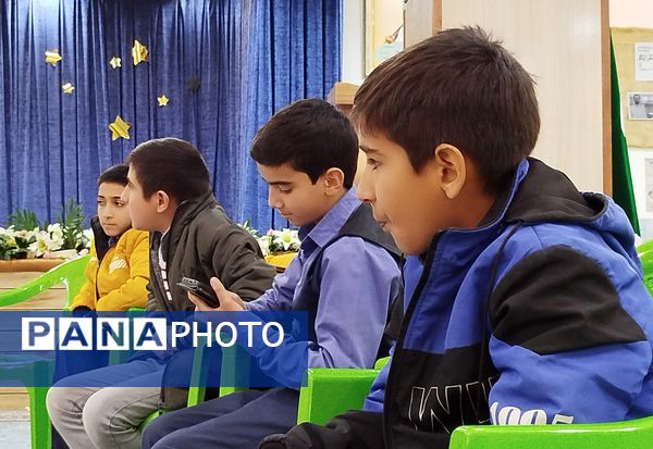  جلسه هم اندیشی برگزاری مدرسه انقلاب  در انجمن اسلامی کاشمر