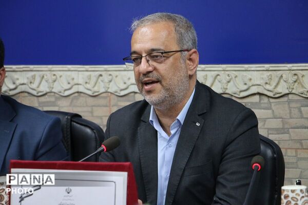 نشست فصلی مدیران ابتدایی مدارس شهرستان قرچک با حضور مدیرکل ارزیابی و عملکرد وزارت آموزش و پرورش 