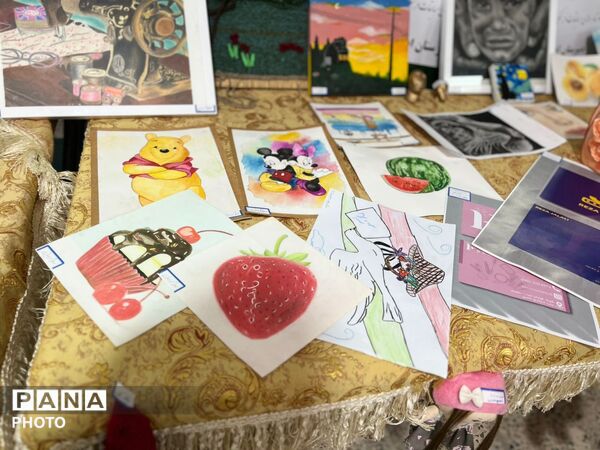 نمایشگاه آثار و دستاوردهای دانش‌آموزی خاتم