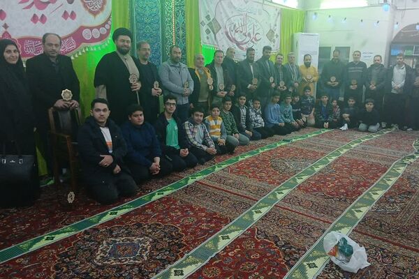 حضور دانش‌آموزان معتکف ناحیه دو شهرری در جلسات بصیرتی