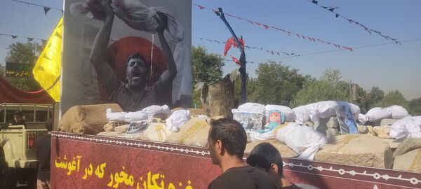 کاروان عشق و وفا از میدان بزرگمهر تا گلستان شهدا