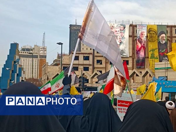 مراسم تشیع نمادین پیکر شهید سید حسن نصرالله در مشهد