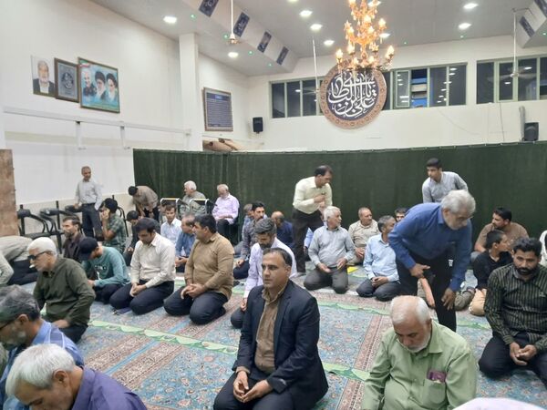 شب شعر و روایت‌گری محفل ادبی خارزنج در خلیل‌آباد