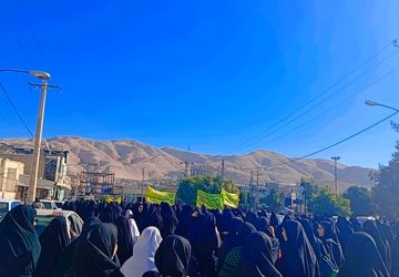حضور پرشور مردم و دانش آموزان پلدختری در راهپیمایی ۱۳ آبان 