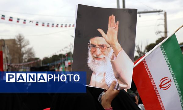 حضور پرشور مردم پاکدشت در راهپیمایی ۲۲ بهمن 