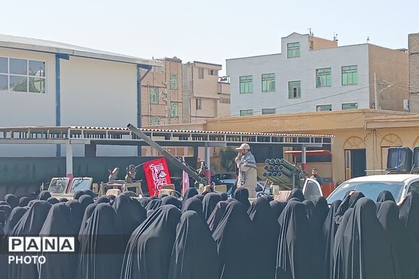 وداع دانش‌آموزان با شهید گمنام در مدرسه شاهد صدیقه طاهره (س)