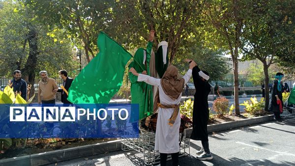 دانش‌آموزان با حضور در راهپیمایی ۱۳ آبان تنفر خود را نسبت به شیاطین امروزی نشان دادند