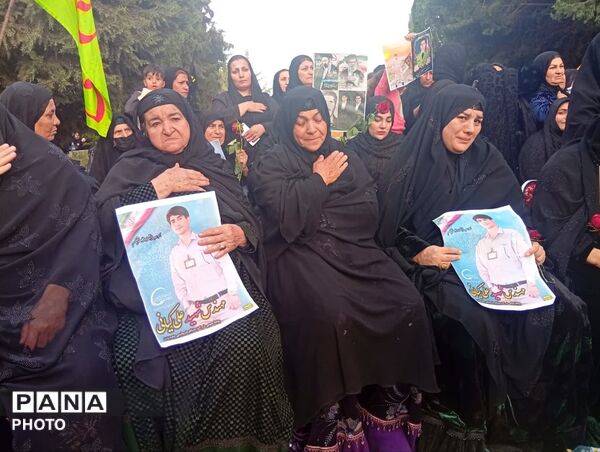 مراسم گرامیداشت چهلمین روز شهادت شهید علی کیانی در گلزار شهدای یاسوج