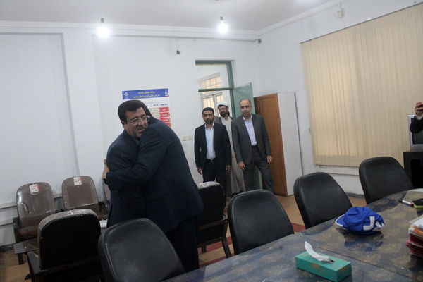 دیدار مدیرکل آموزش و پرورش استان بوشهر با همکاران و مسئولان به مناسبت عید نوروز