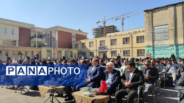  زنگ سپاس در هنرستان جلیل نصیرزاده آموزش و پرورش ناحیه یک