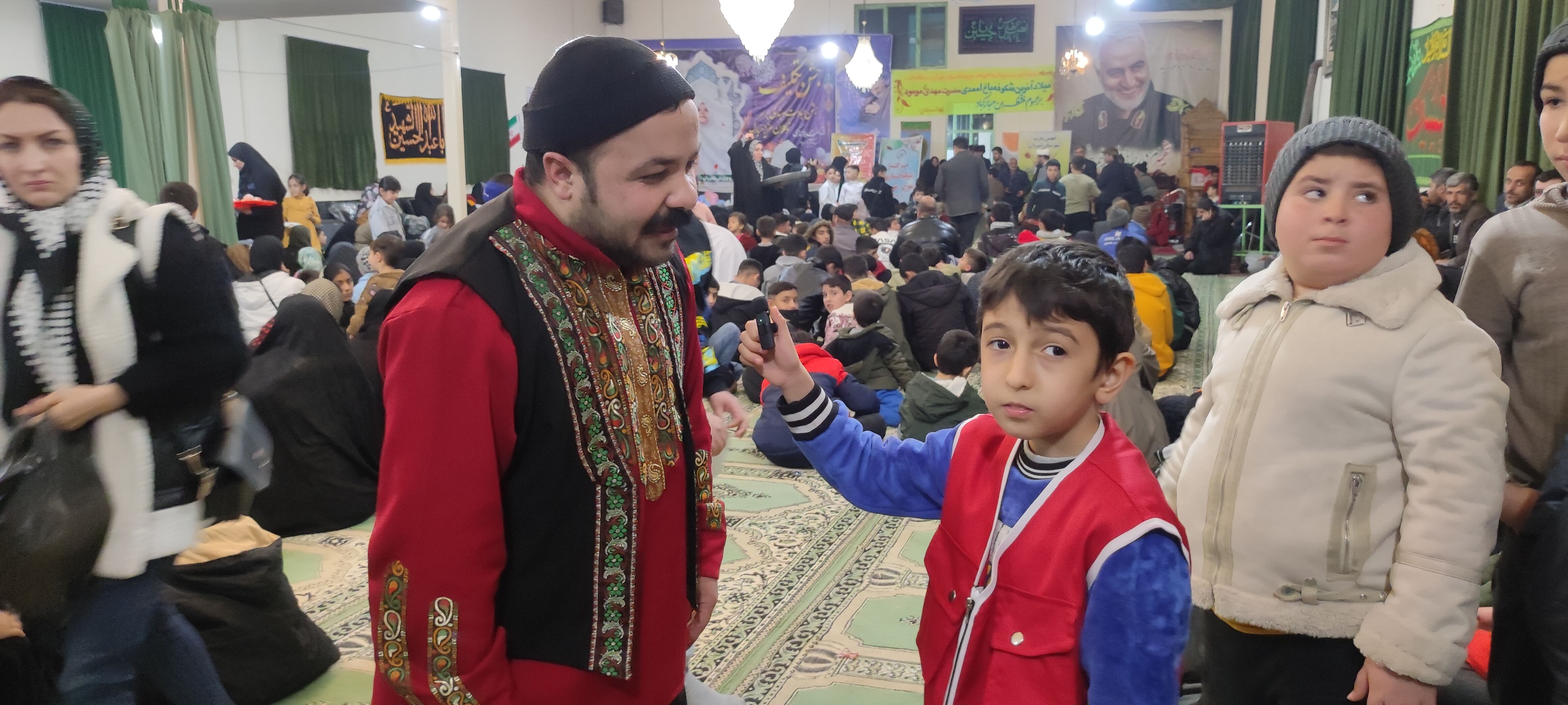 جشن میلاد امام زمان (عج) و جشن تکلیف دختران در مسجد سجادیه شهر خانلق