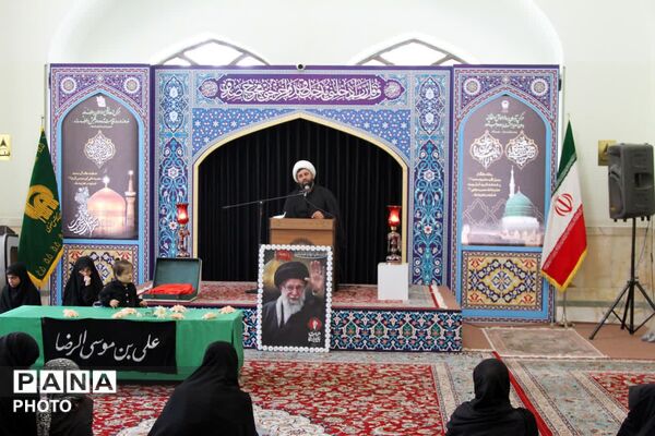 اجتماع خواهران خورشید در زیارتگاه شهید آیت‌الله مدرس (ره)