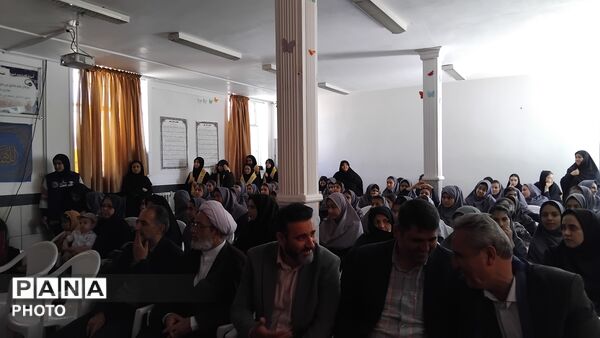 جشن جوانه ها در دبیرستان دخترانه شهید حسن انصاری