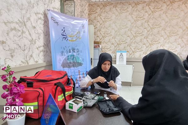 استقرار ایستگاه سلامت در اداره آموزش و پرورش کهریزک 
