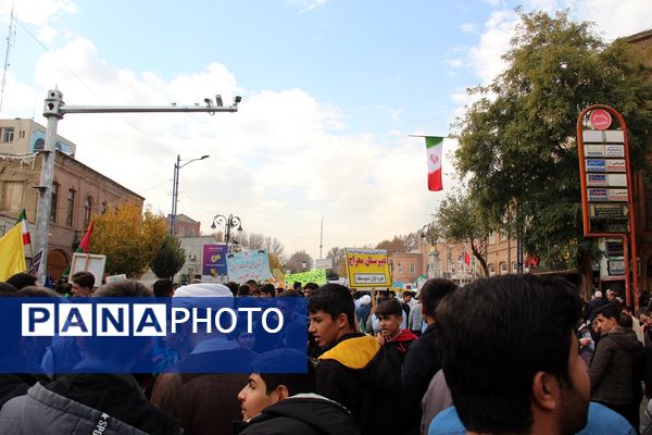 راهپیمایی 13 آبان در ارومیه