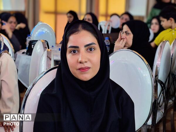 مراسم تجلیل و تقدیر از فرهنگیان در عنبرآباد