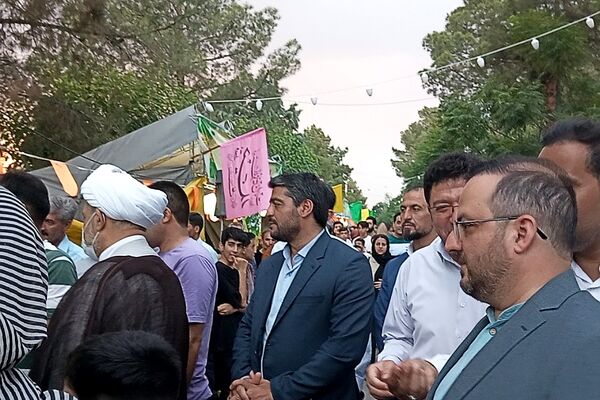 بازدید مسئولان رباط کریم از جشن کیلومتری عید غدیر