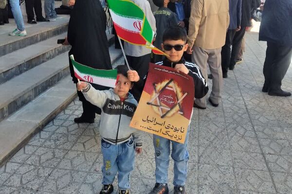 حضور پرشور فرهنگیان و دانش‌آموزان کرمانشاهی در راهپیمایی روز قدس