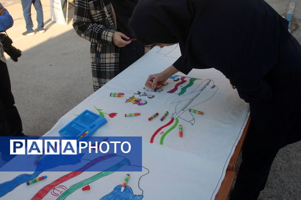 نواخته‌شدن زنگ انقلاب در مدارس استان بوشهر 