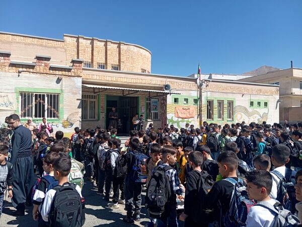 جشن پرشکوه آغاز سال تحصیلی جدید در مدرسه ابتدایی فتحیان بانه