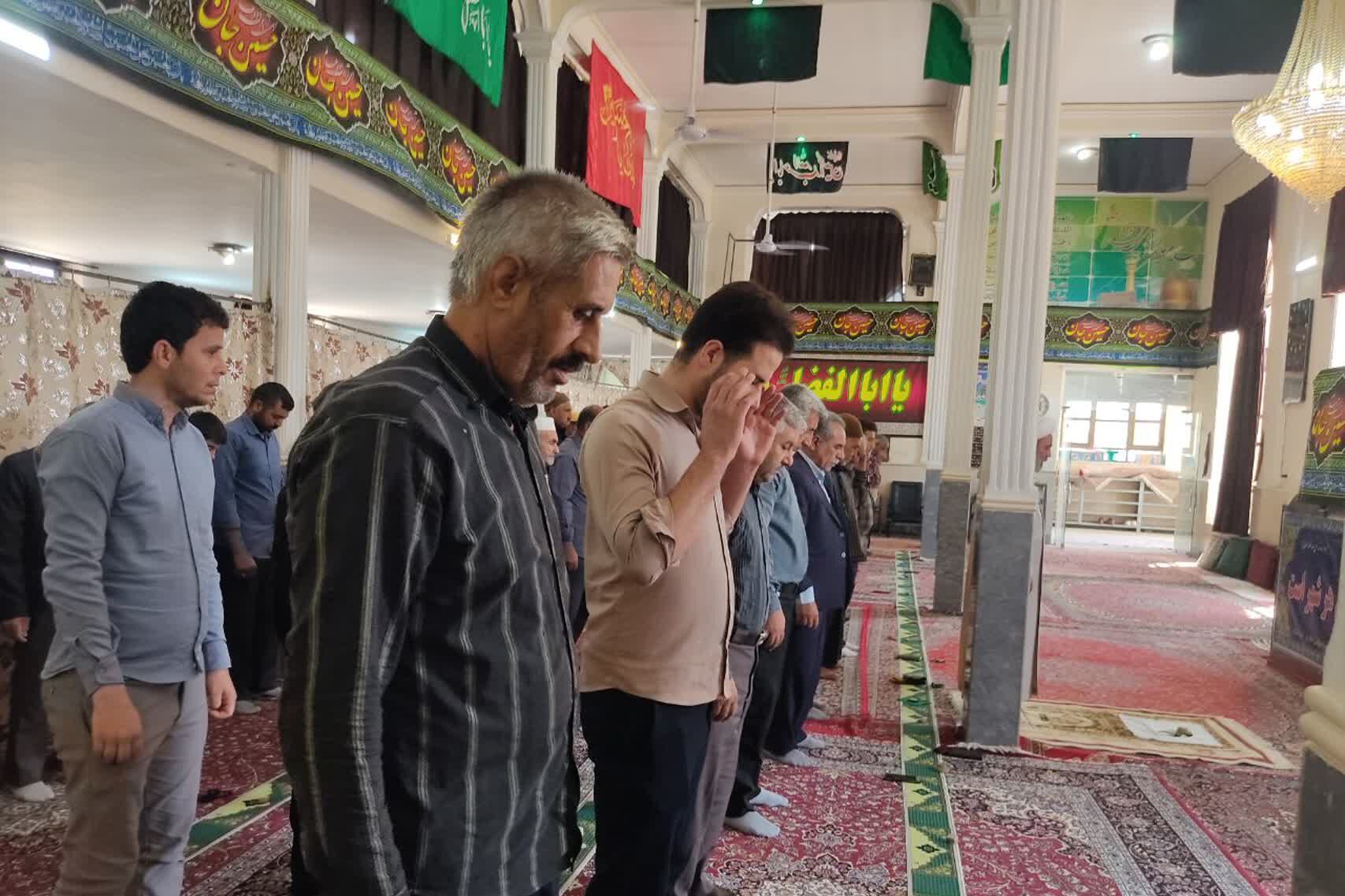 نماز جمعه در شهر تیتکانلو