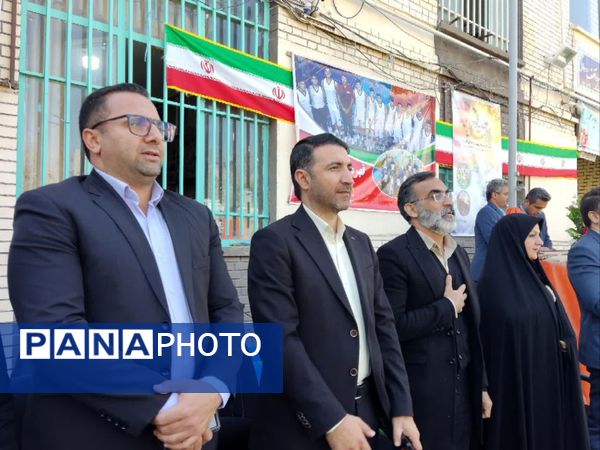 افتتاح مسابقات ورزشی بین مدرسه‌ای «جام اقتدار ایران»