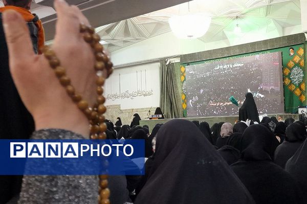 برگزاری مراسم احیا و افطاری در حرم مطهر حضرت معصومه 