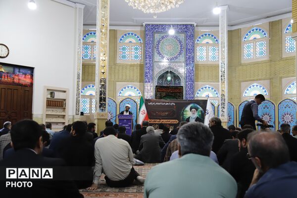 هم‌نوایی جامعه فرهنگیان تهران در سوگ رهبر شهید