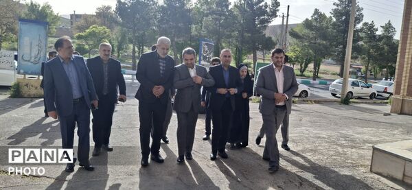 پیشتازان چهارمحال و بختیاری میزبان رئیس سازمان مدارس غیردولتی وزارت آموزش و پرورش 