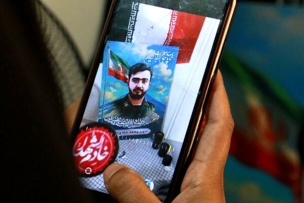 دیدار کمیته خادم شهدا شهرستان ملارد با خانواده شهید محمد شاهوردی