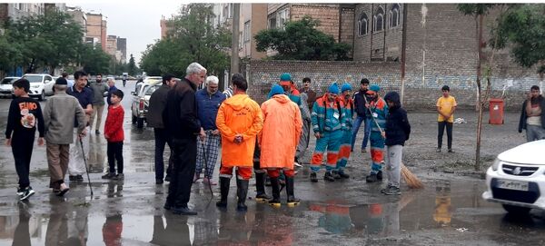 سیلاب در شهرک غرب مشهد