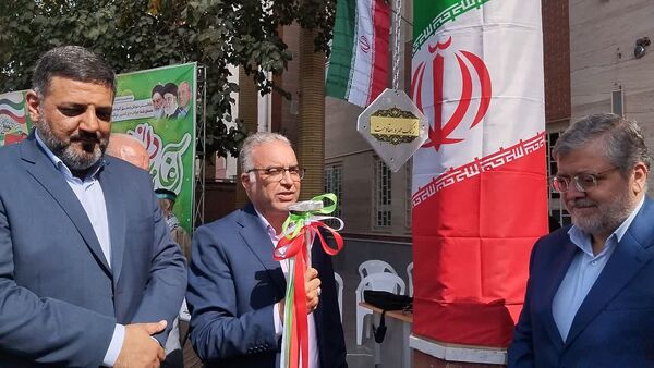 آیین زنگ مهر در دبیرستان «ذبیح‌الله هوشیار» ناحیه ۱ مشهد 