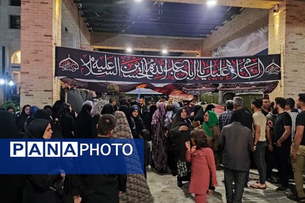 کبوتر وار می‌آیم به آب و دانه‌ای دل خوش