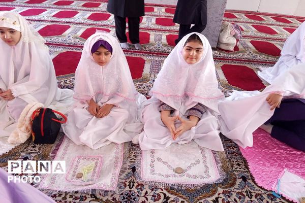  جشن تکلیف دبستان فرزانگان رباط‌کریم