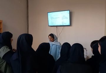 بازدید دانش‌آموزان ناحیه1 از خانه علم دانشگاه تحصیلات تکمیلی علوم پایه زنجان