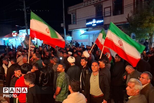 صحنه دیگری از عشق و ارادت ملت به رهبر در سومین شب سال جدید در شهرستان باشت