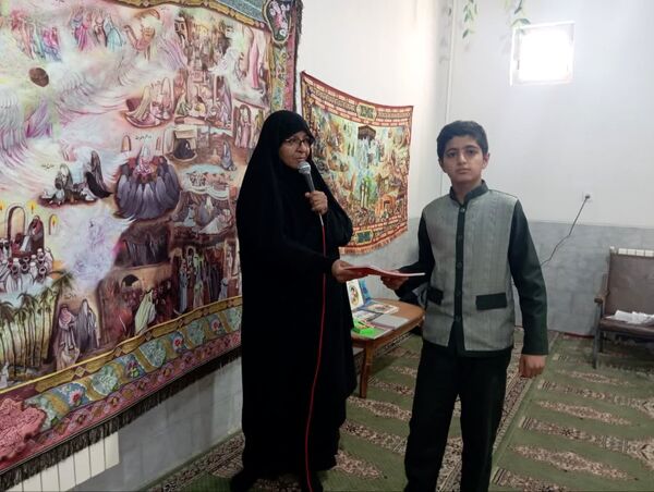 برگزاری صبحگاه مهدویت در مدرسه پیروزی