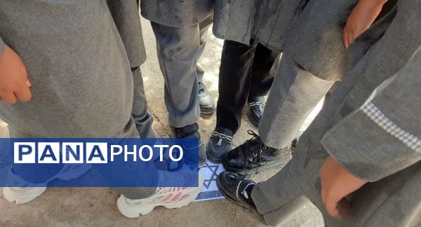 دانش‌آموزان میبدی در خط مقدم مبارزه با اسرائیل 