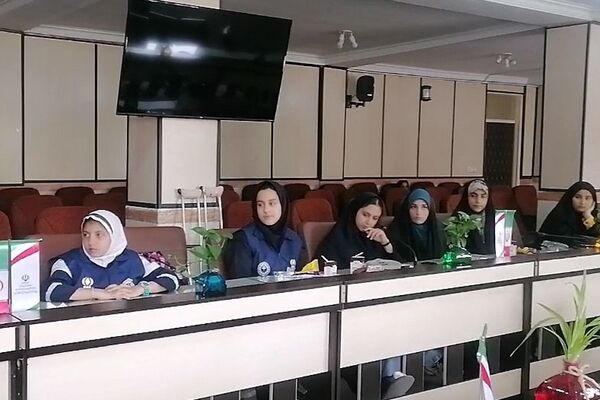 نشست فعالین پانا شهریار با مدیر جدید اداره آموزش و پرورش