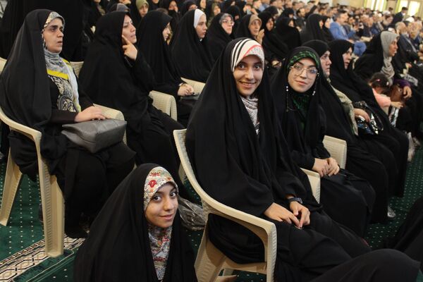 شانزدهمین پاسداشت ادبیات جهاد و مقاومت همراه با انتشار تقریظ رهبری بر کتاب «پاییز آمد»