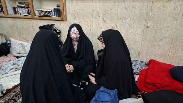 اعتکاف دانش آموزی در مسجد جوادالائمه (ع)؛سفری به قلب عبادت