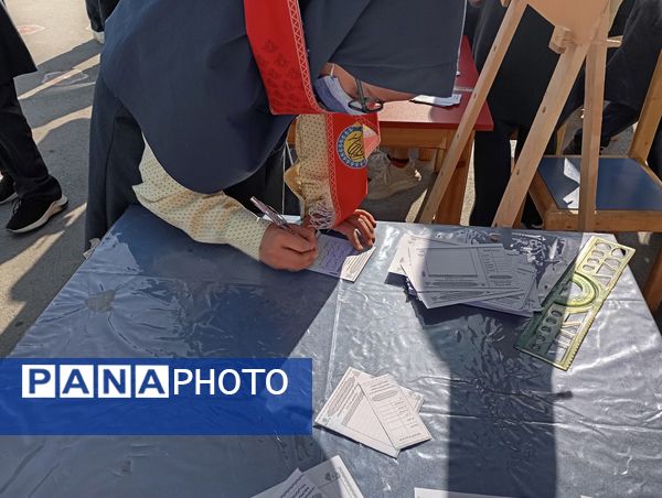 انتخابات شورای دانش آموزی در دبستان آرمینه مصلی نژاد ناحیه ۶ 