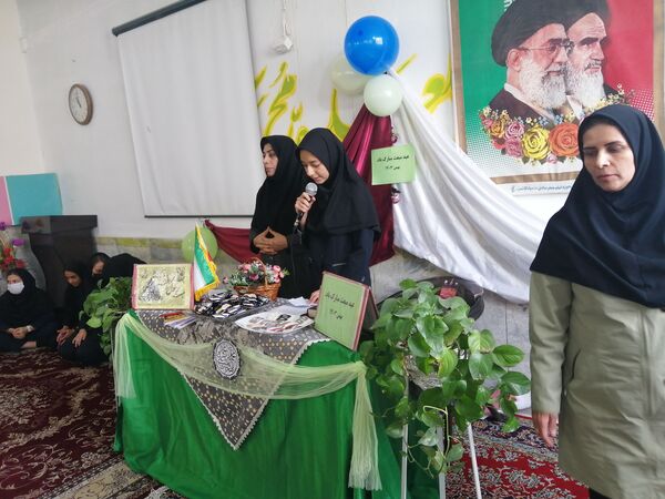 جشن مبعث پیامبر (ص) در دبیرستان فیاض
